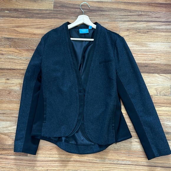Dress jacket, black and gray, size Large - Picture 2 of 3